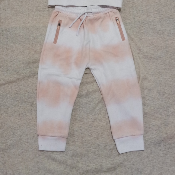 FOX Kid's Lounge Set - Picture 5 of 5